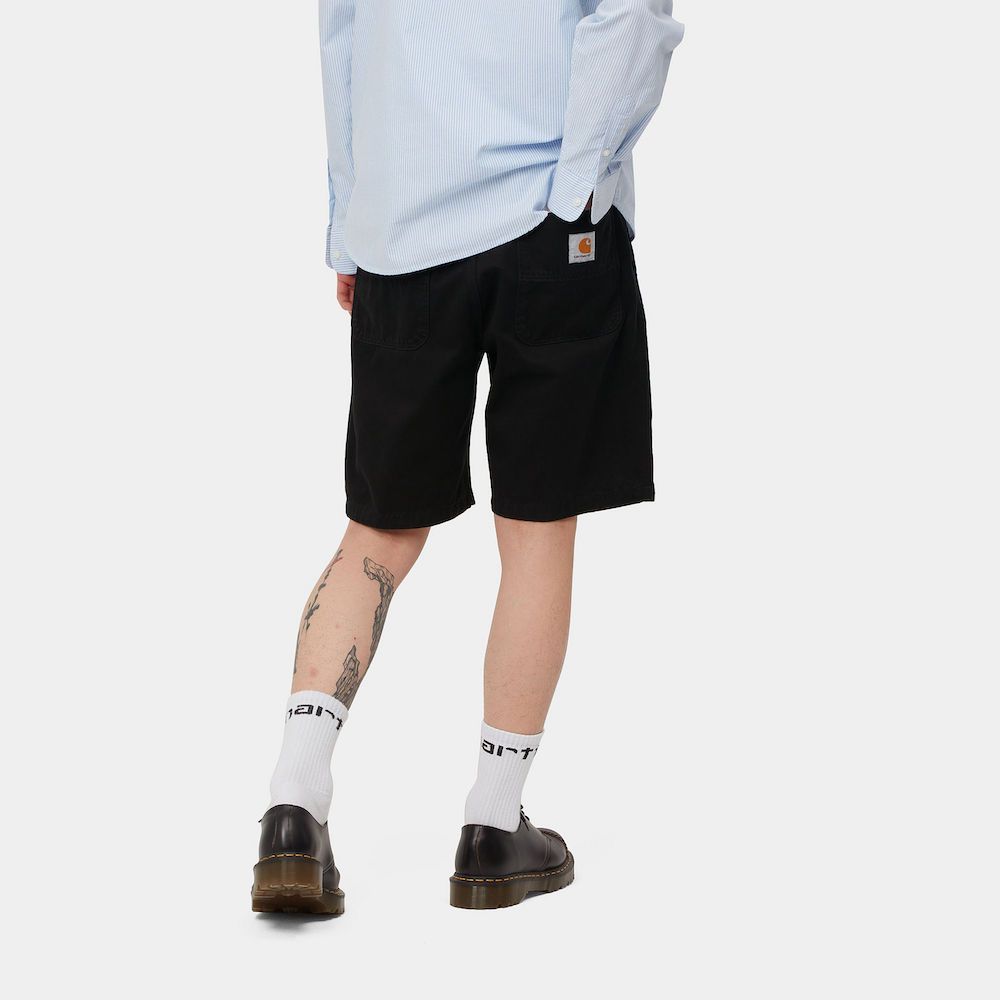 Short Carhartt WIP Abbott Short Black Stone Washed – indossati vista frontale