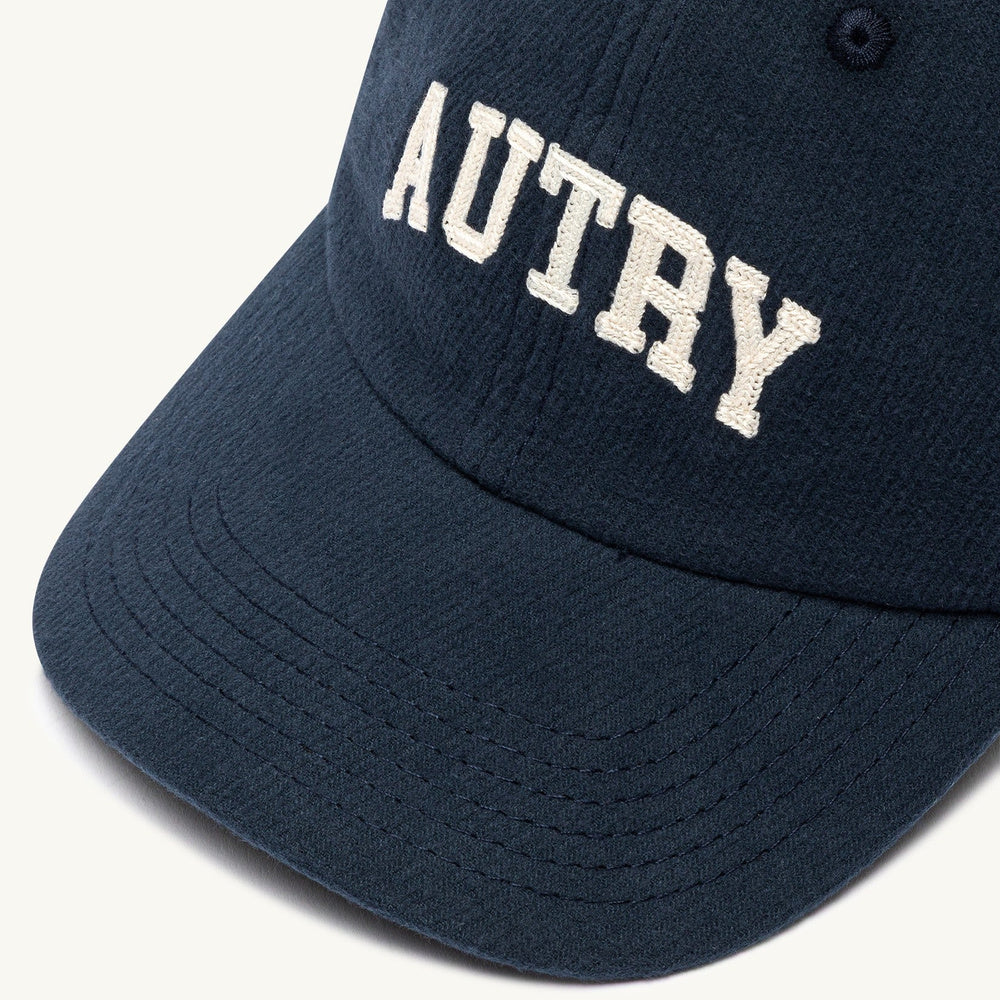 Cappellino Autry College Logo Baseball Cap Blue – dettaglio della visiera e del logo