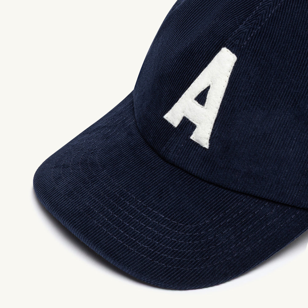 Cappellino Autry Corduroy Baseball Cap With Logo Blue – dettaglio della visiera e del logo