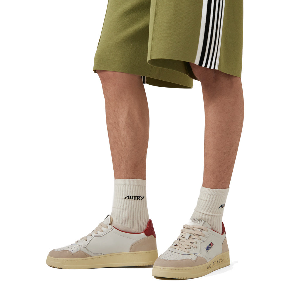 Calze Autry Socks With Jacquard Logo Ivory / Black – indossate, vista frontale