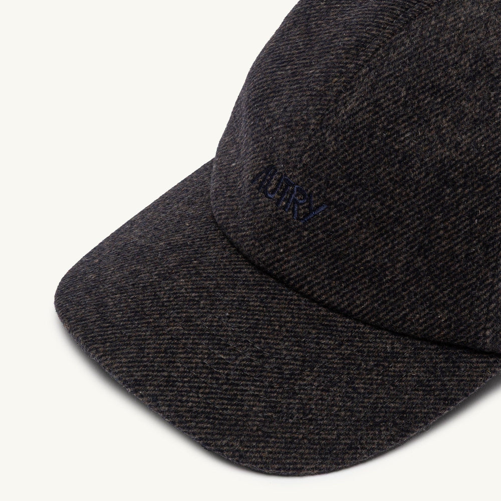 Cappellino Autry Wool Baseball Cap With Embroidered Logo Blue – dettaglio della visiera e del logo