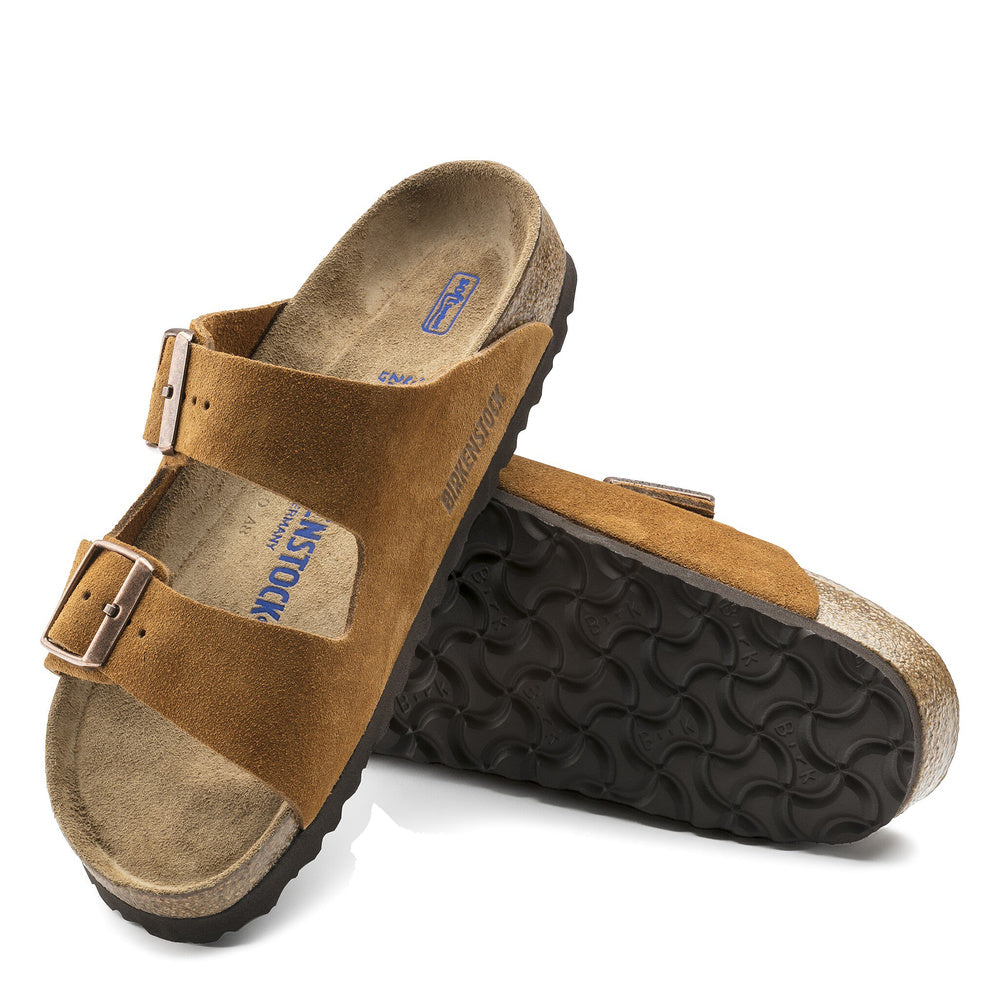Sandalo Birkenstock Arizona Soft Footbed in pelle scamosciata Mink – vista della suola