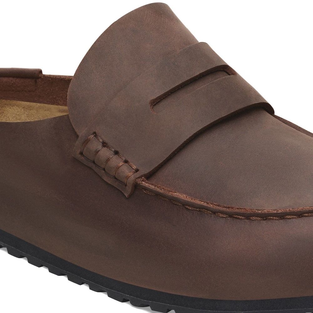 Zoccolo Birkenstock Naples Wrapped in nabuk oliato Habana – dettaglio della tomaia