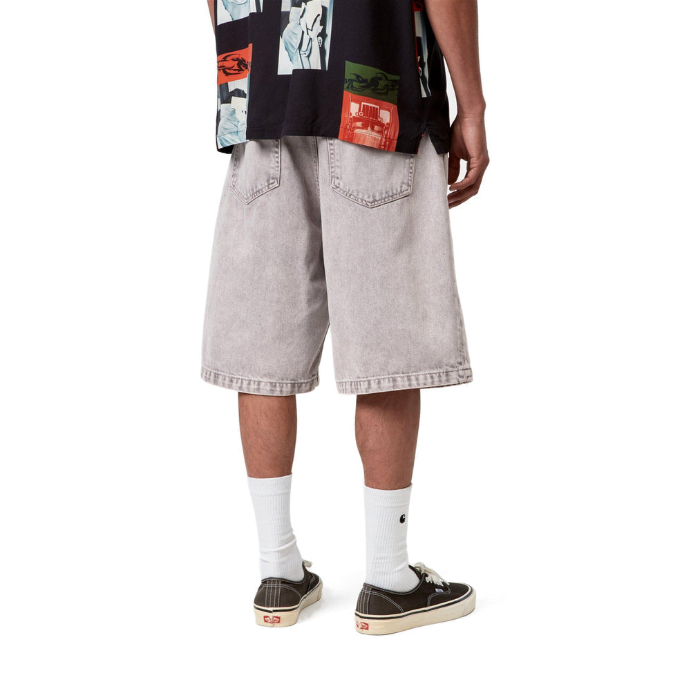 Short Carhartt WIP Landon Short Shale Chalk Wash – indossati vista posteriore