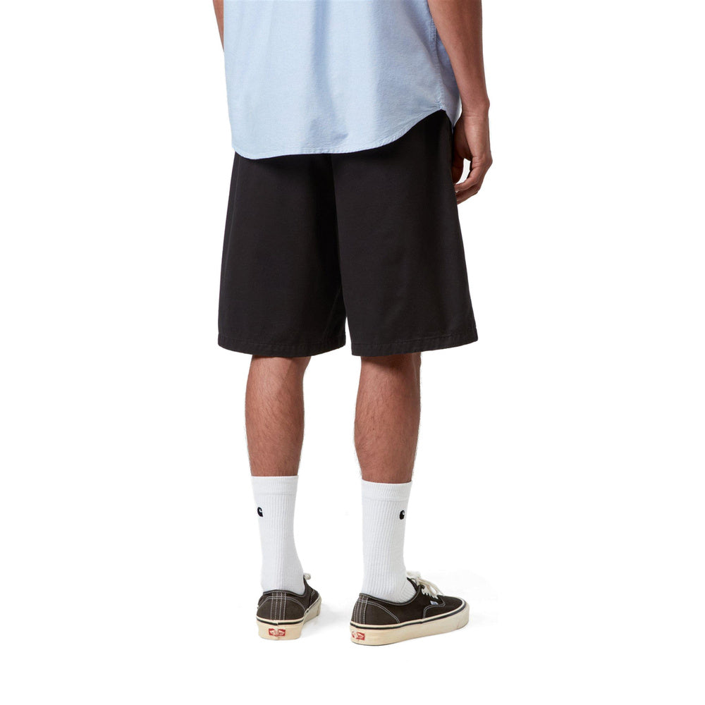 Short Carhartt WIP Marv Short Black Stone Washed – indossati vista posteriore