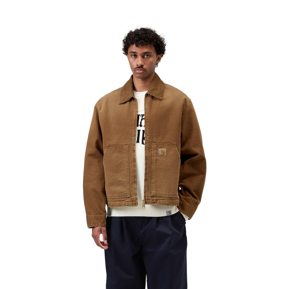 Giacca Carhartt WIP OG Arcan Jacket Hamilton Brown / Hamilton Brown Destroy Wash – indossata vista frontale