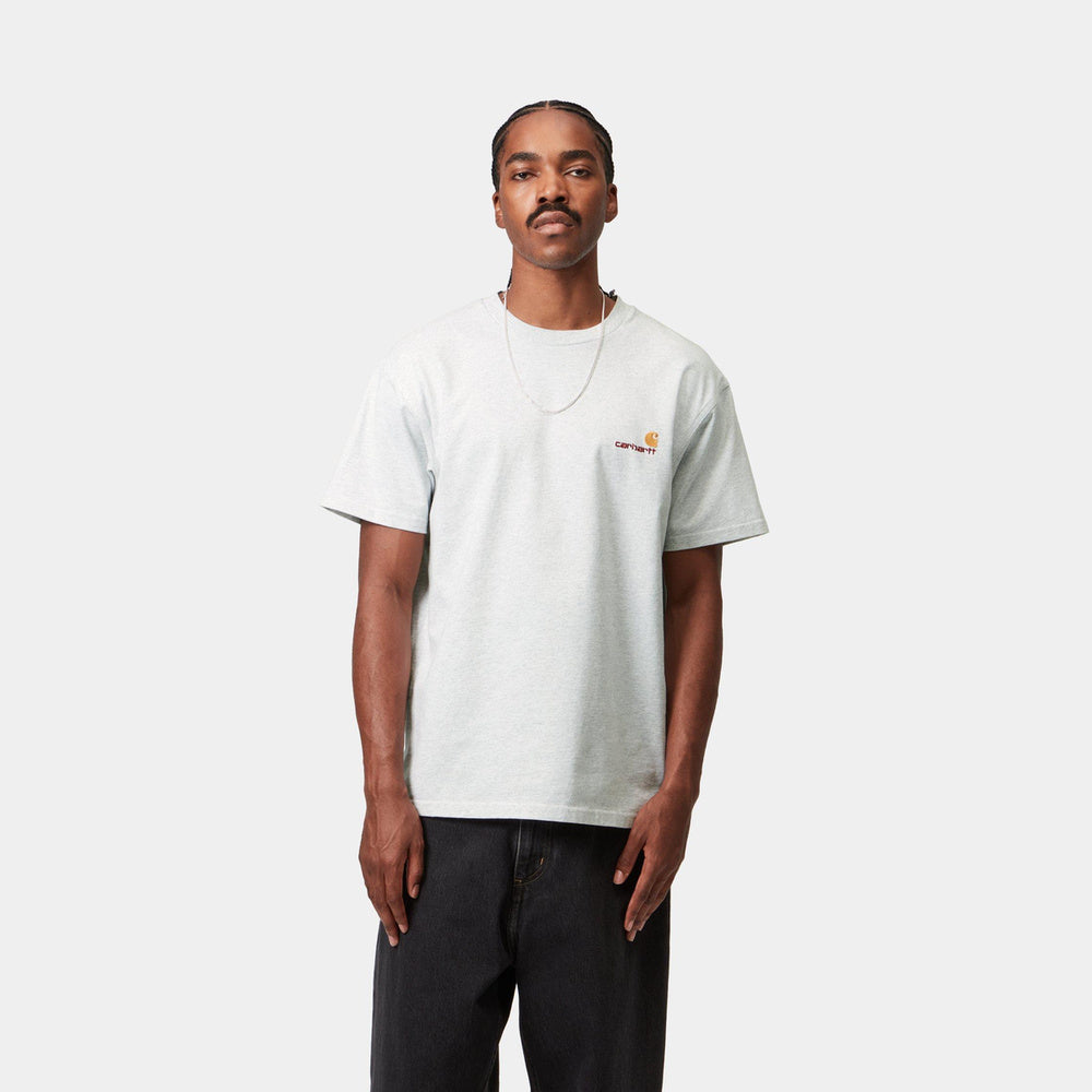 T-shirt Carhartt WIP S/S American Script T-Shirt Ash Heather – indossata vista frontale