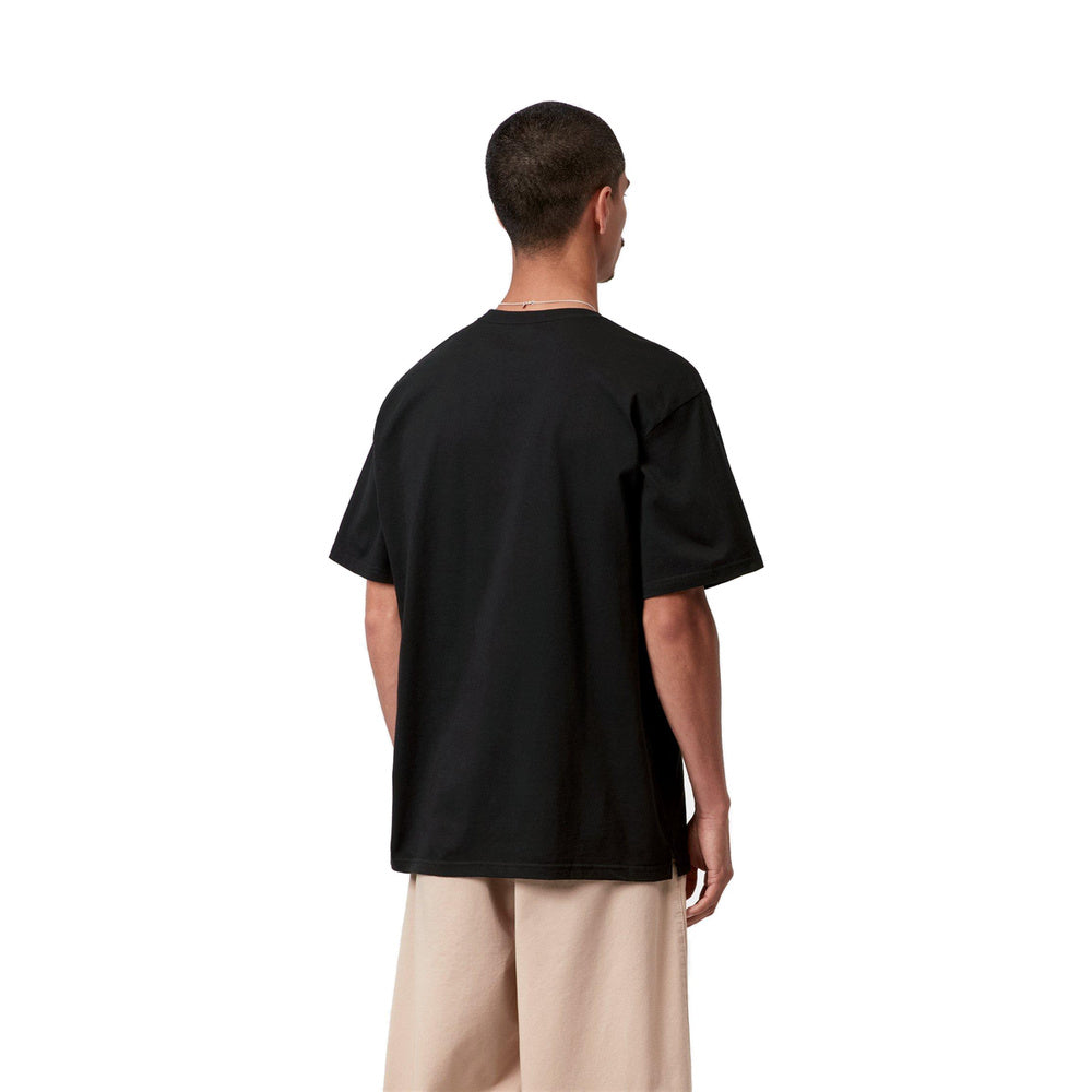 T-shirt Carhartt WIP S/S Madison T-Shirt Black / White – indossata vista posteriore