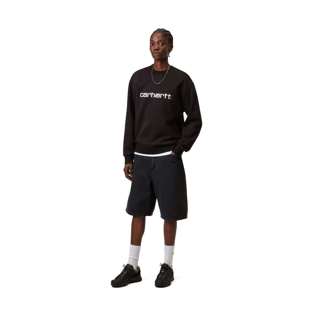 Short Carhartt WIP W' Brandon Short Black Stone Washed – indossati figura intera