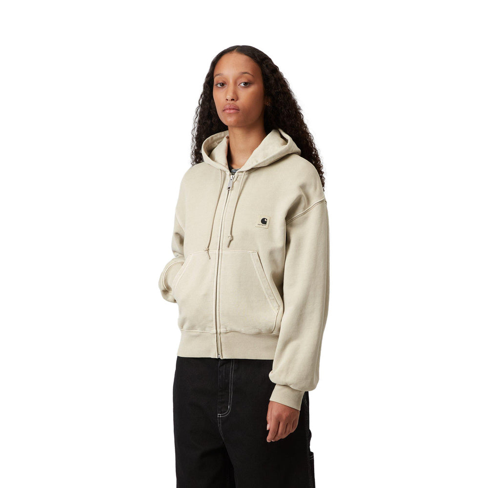 Felpa con cappuccio Carhartt WIP W' Hooded Nelson Jacket Stone Garment Dyed – indossata vista di tre quarti