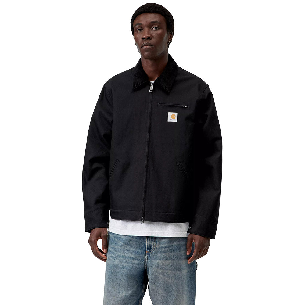 Giacca Carhartt WIP Detroit Jacket (Winter) Black / Black, Rigid – indossata vista di tre quarti