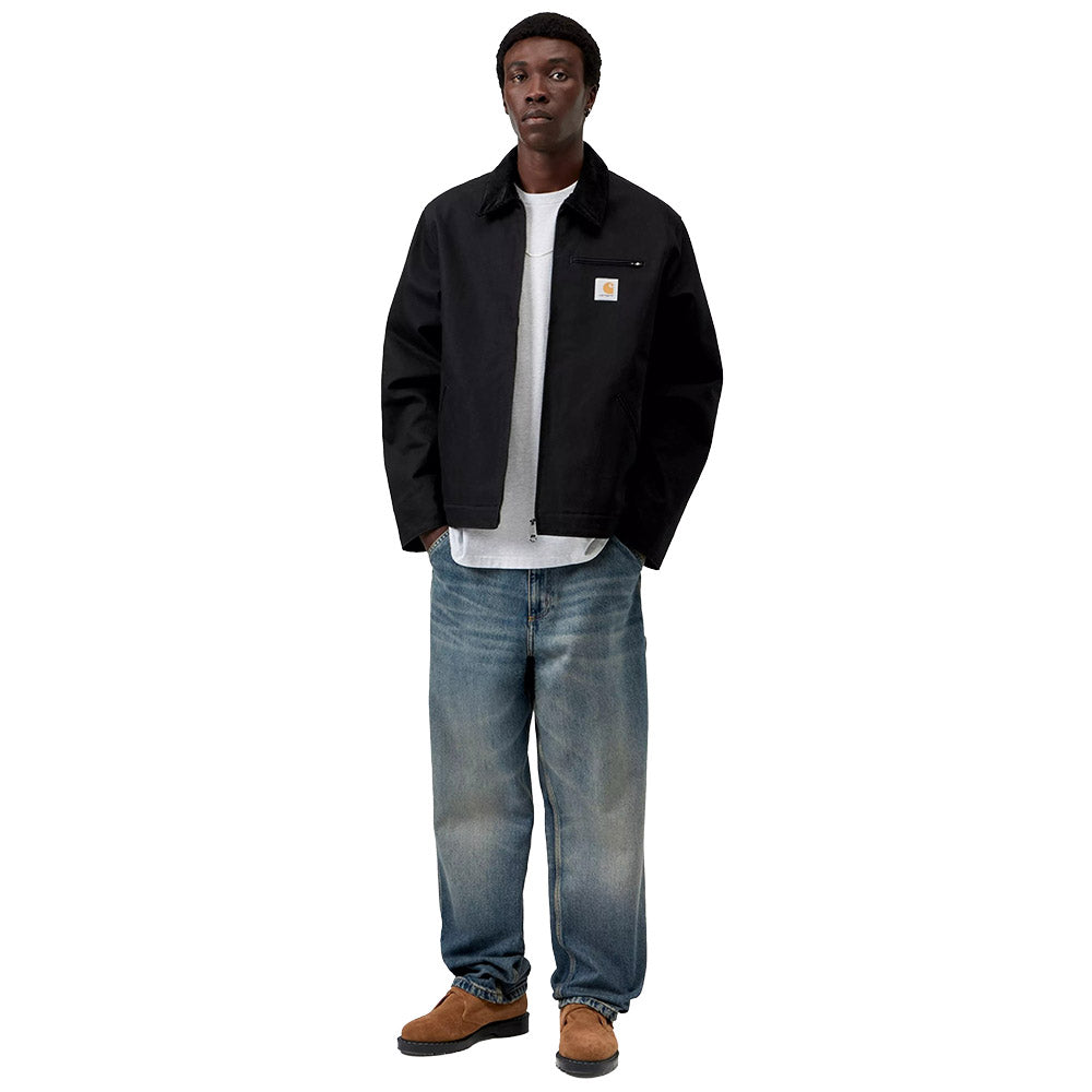 Giacca Carhartt WIP Detroit Jacket (Winter) Black / Black, Rigid – indossata figura intera