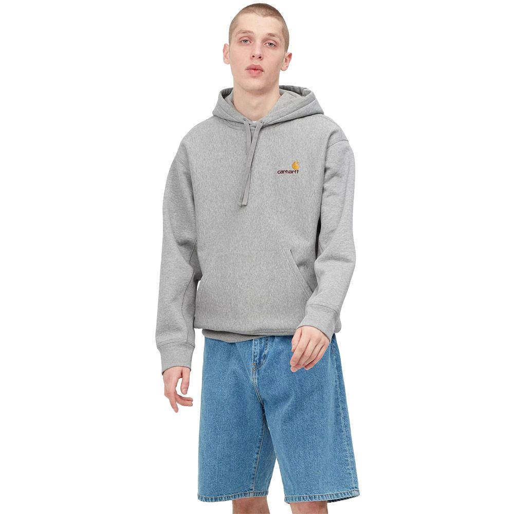 Felpa con cappuccio Carhartt WIP Hooded American Script Sweatshirt Grey Heather – indossata vista frontale