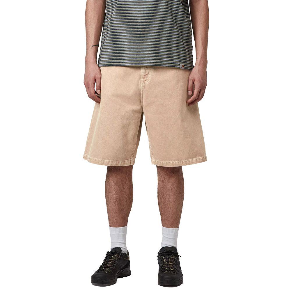 Short Carhartt WIP Brandon Short Barchan Stone Dyed – indossati vista frontale