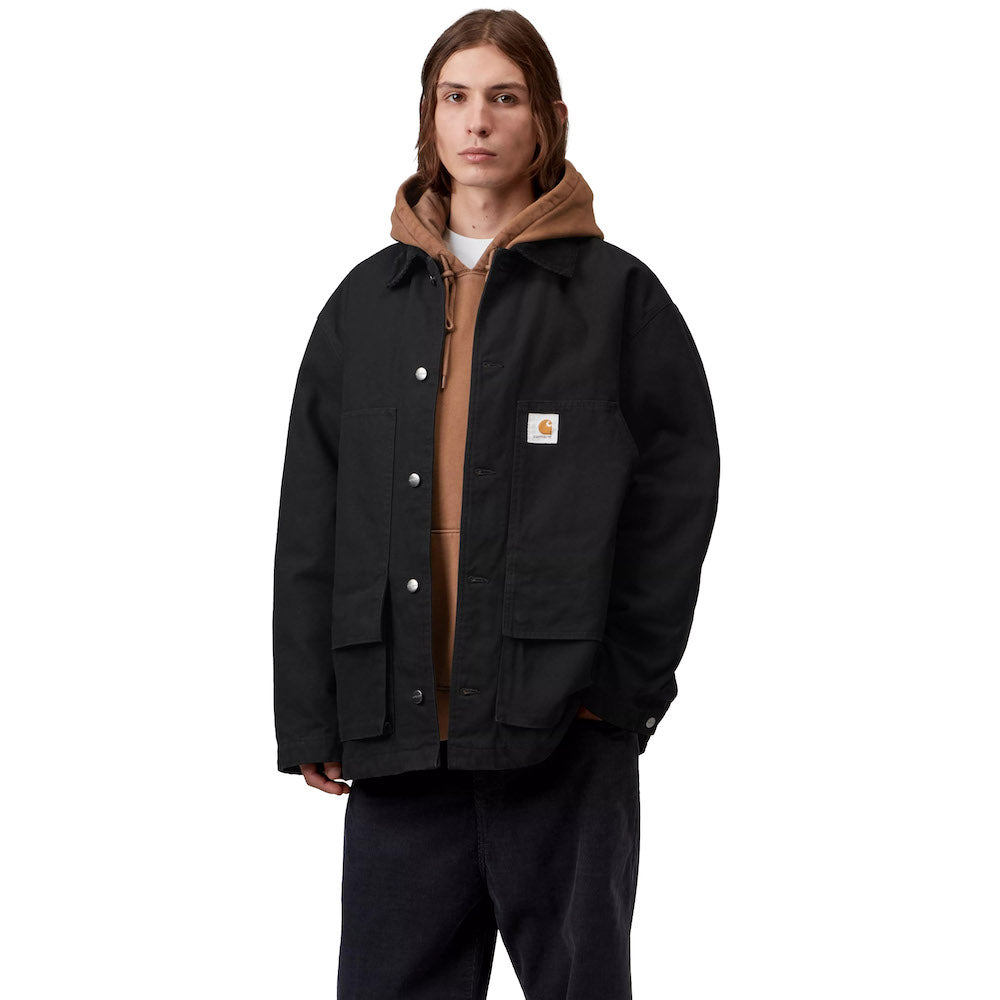 Giacca Carhartt WIP Lander Coat Black / Black – indossata vista di tre quarti