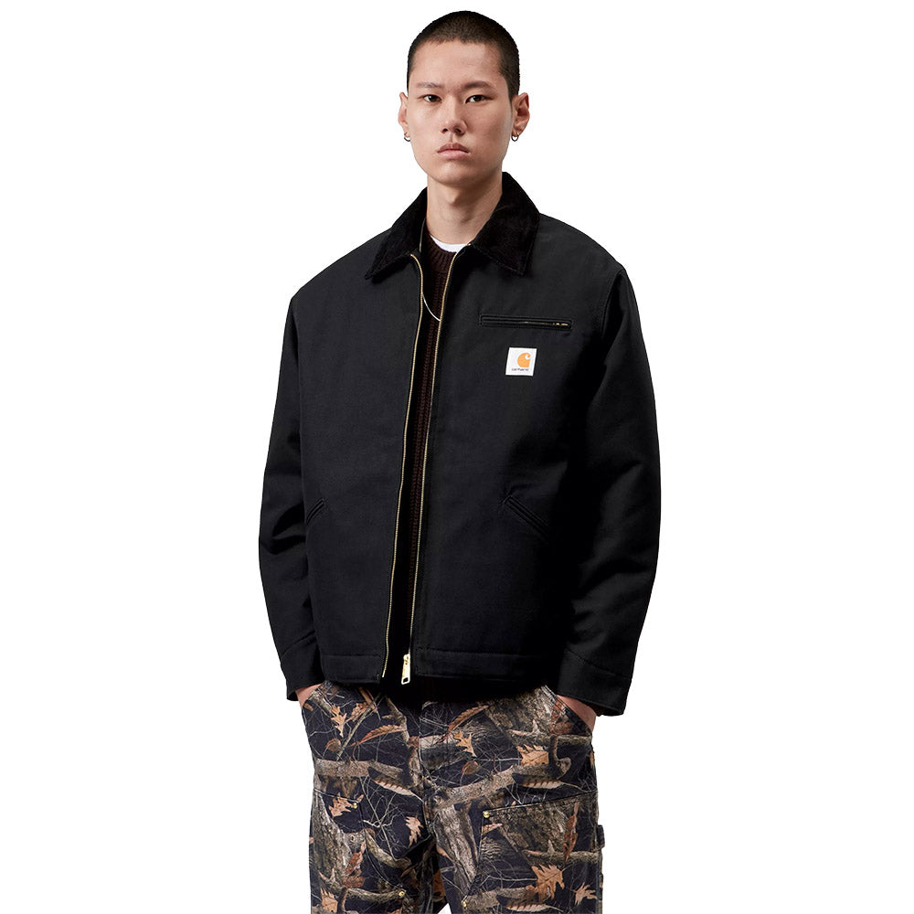 Giacca Carhartt WIP OG Detroit Jacket (Winter) Black / Black, Rigid – indossata vista frontale