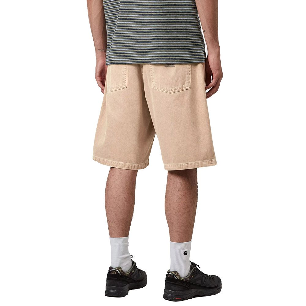 Short Carhartt WIP Brandon Short Barchan Stone Dyed – indossati vista posteriore