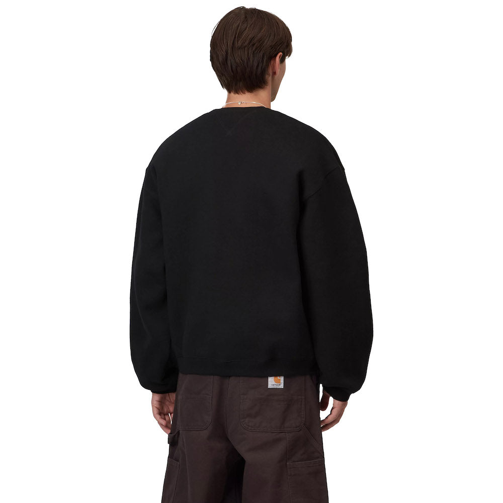 Felpa Carhartt WIP Ebbert Sweatshirt Black – indossata vista posteriore