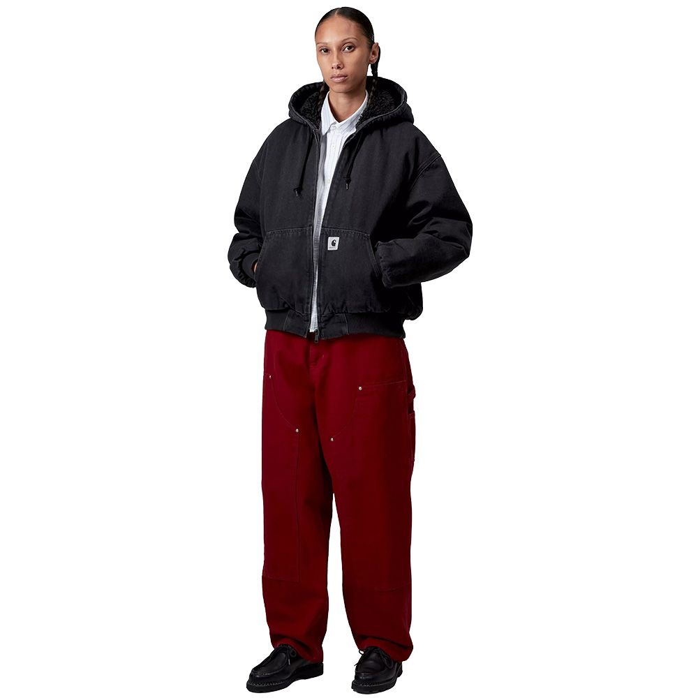Giacca Carhartt WIP W' OG Active Jacket Black Stone Washed – indossata figura intera