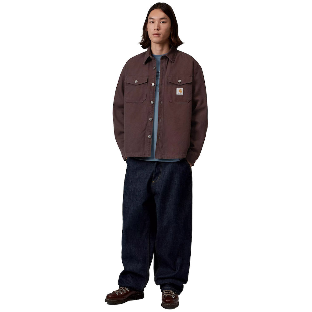 Giacca Carhartt WIP Selby Shirt Jacket Palisander – indossata figura intera