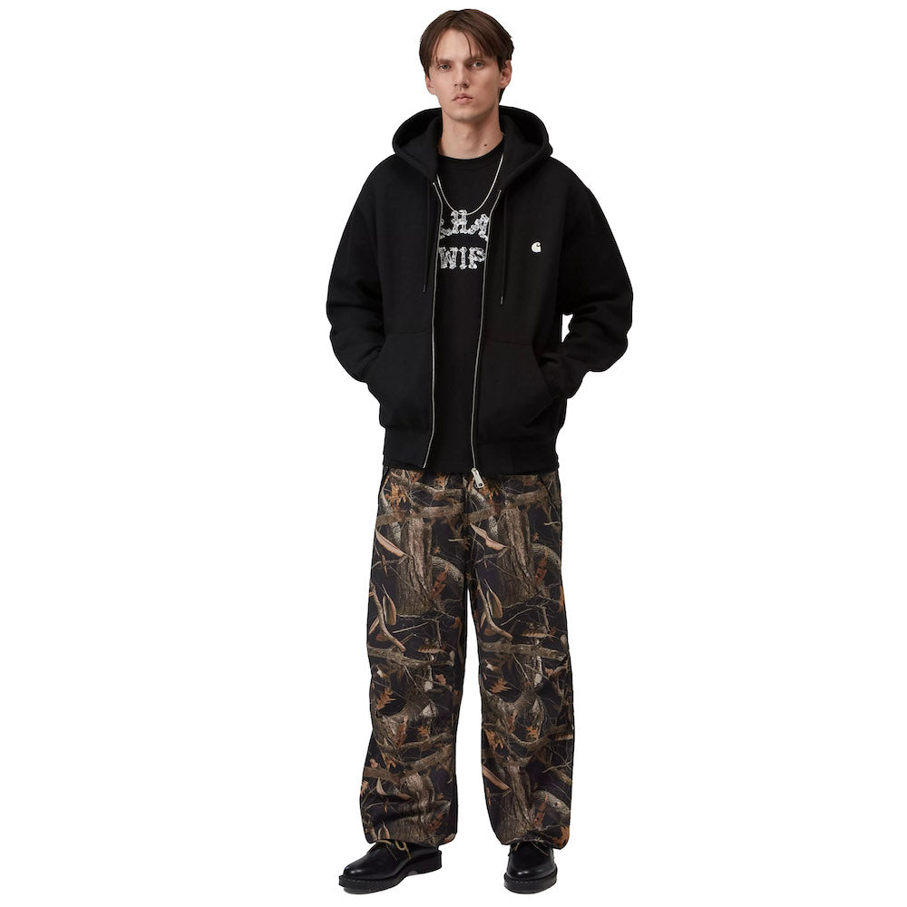 Felpa con cappuccio Carhartt WIP Hooded Mack Sweat Jacket Black – indossata figura intera