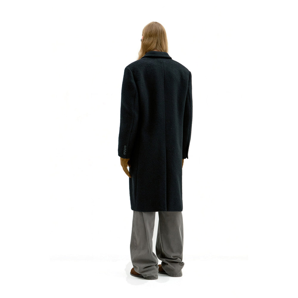Cappotto COOR Corduroy Trim Hairy Chesterfield Coat Black – indossato vista posteriore