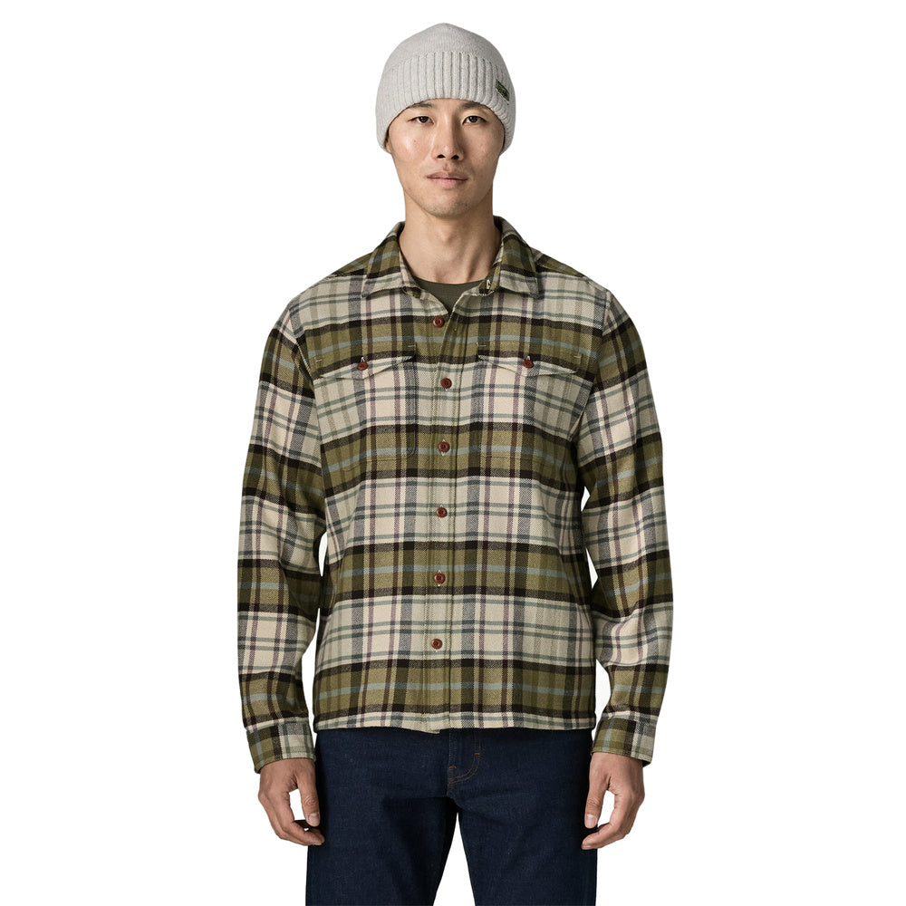Camicia Patagonia Men's Fjord Flannel Shirt Rising Storm: Weathered Stone – indossata vista frontale