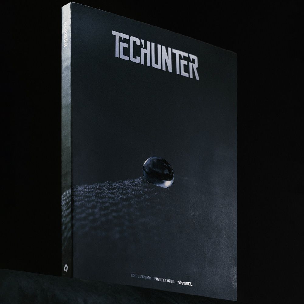 Rivista Techunter Magazine Volume 08 – copertina, vista di tre quarti