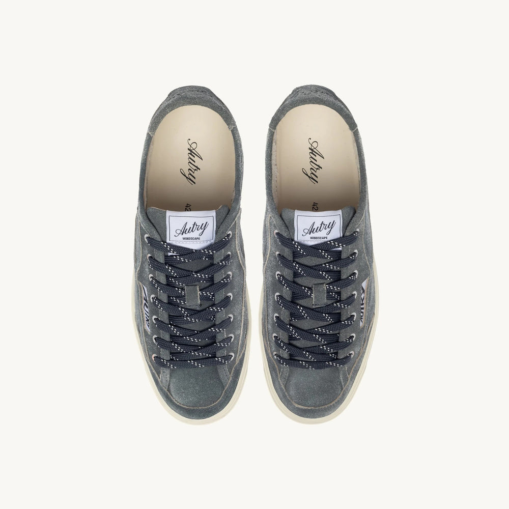 Sneaker Autry Windscape Low Man in suede castory – vista dall'alto