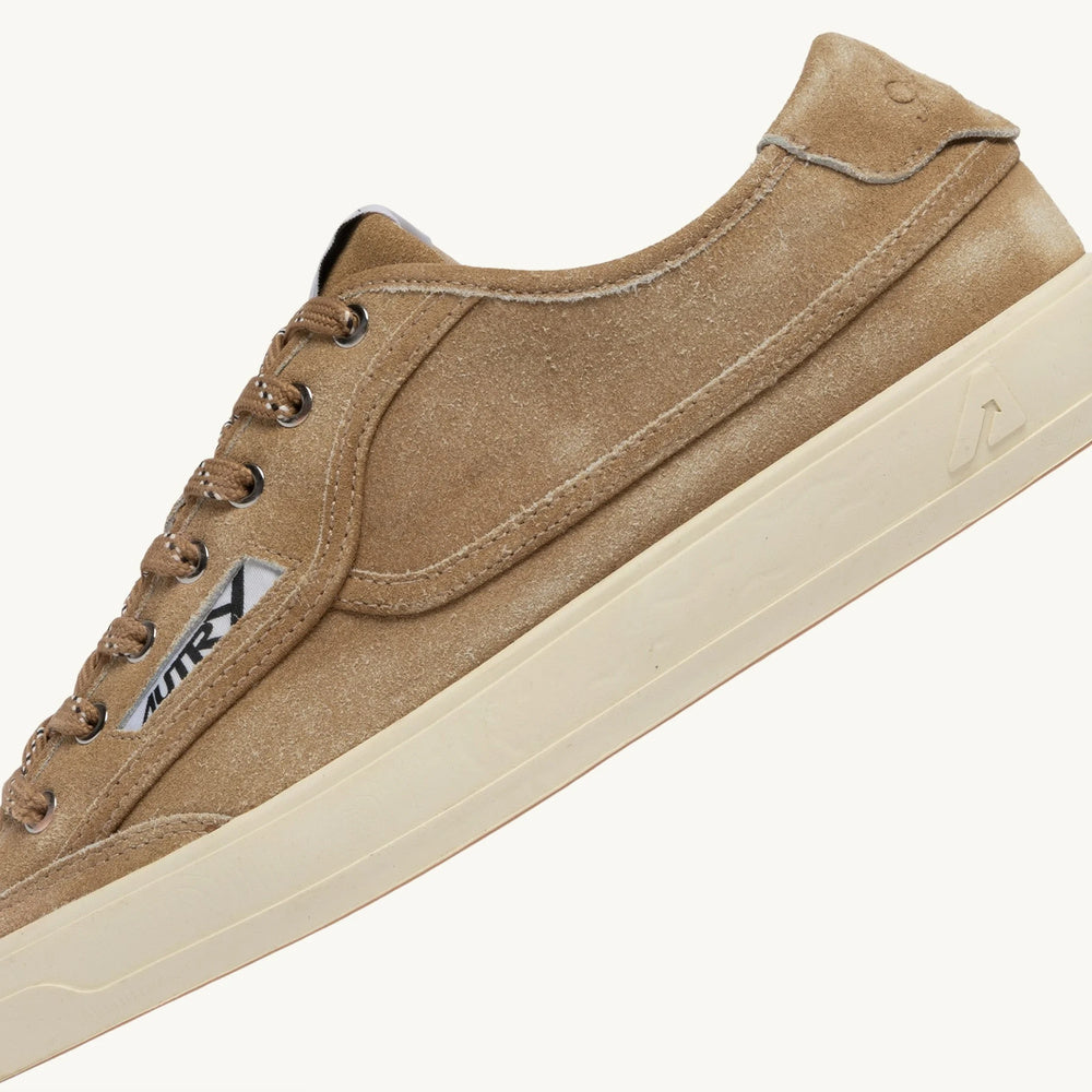 Sneaker Autry Windscape Low Woman in suede foam – dettaglio della tomaia