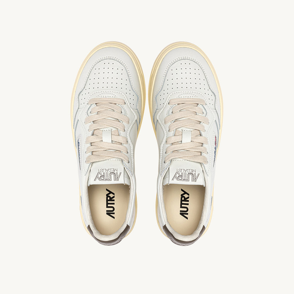 Sneaker Autry Medalist Low Man Leather White/Chocolate – vista dall'alto