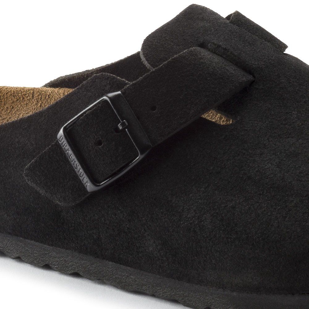 Zoccolo Birkenstock Boston Soft Footbed in pelle scamosciata Black – dettaglio della tomaia