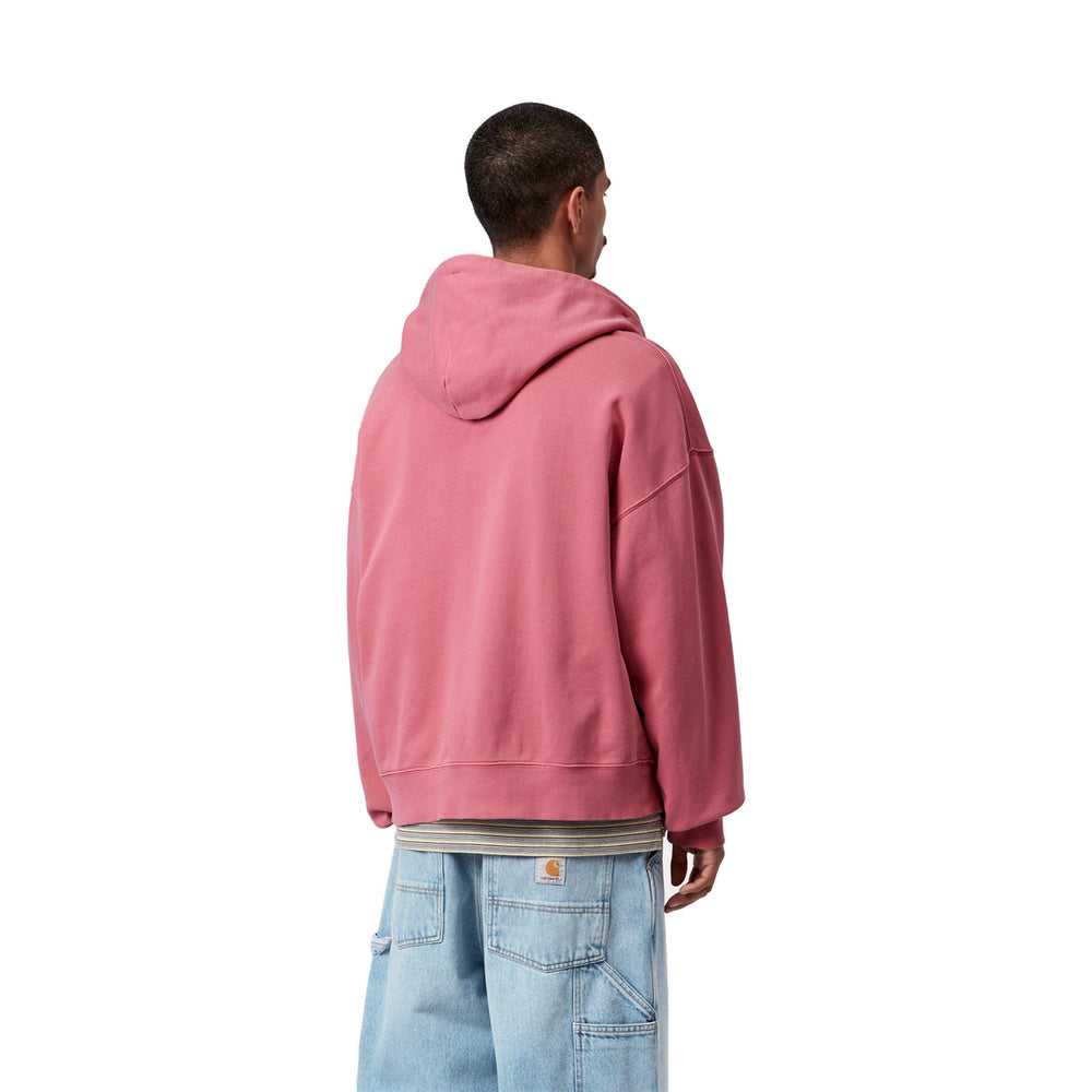 Felpa con cappuccio Carhartt WIP Hooded Benton Sweat Jacket Primrose Garment Dyed – indossata vista posteriore