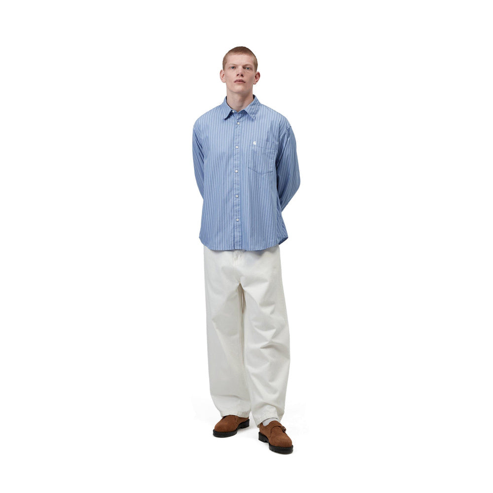 Camicia Carhartt WIP L/S Keene Shirt Keene Stripe Curacao – indossata figura intera