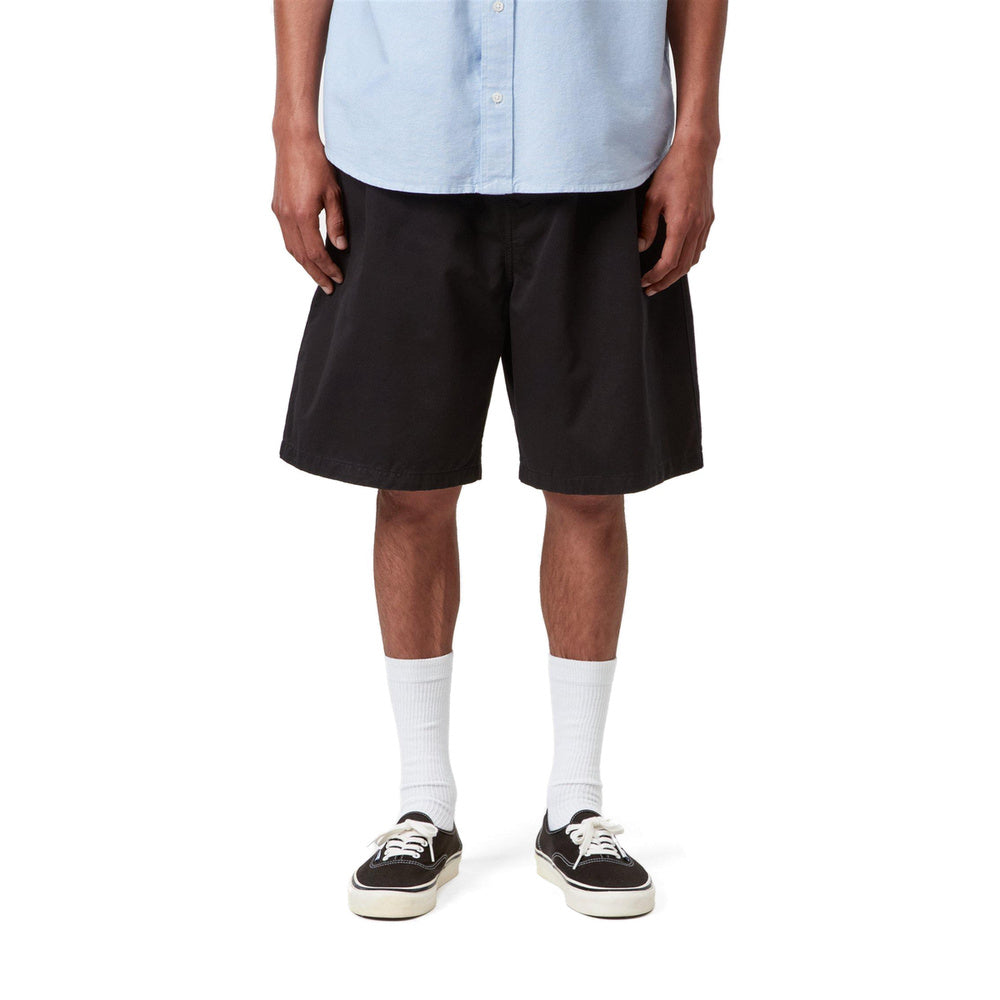 Short Carhartt WIP Marv Short Black Stone Washed – indossati vista frontale