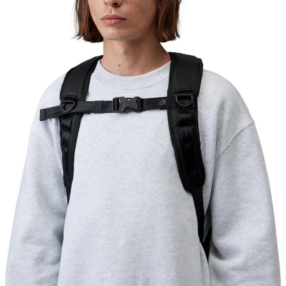 Borsone Carhartt WIP Richmond Small Duffle Bag Black – portato a spalla come zaino