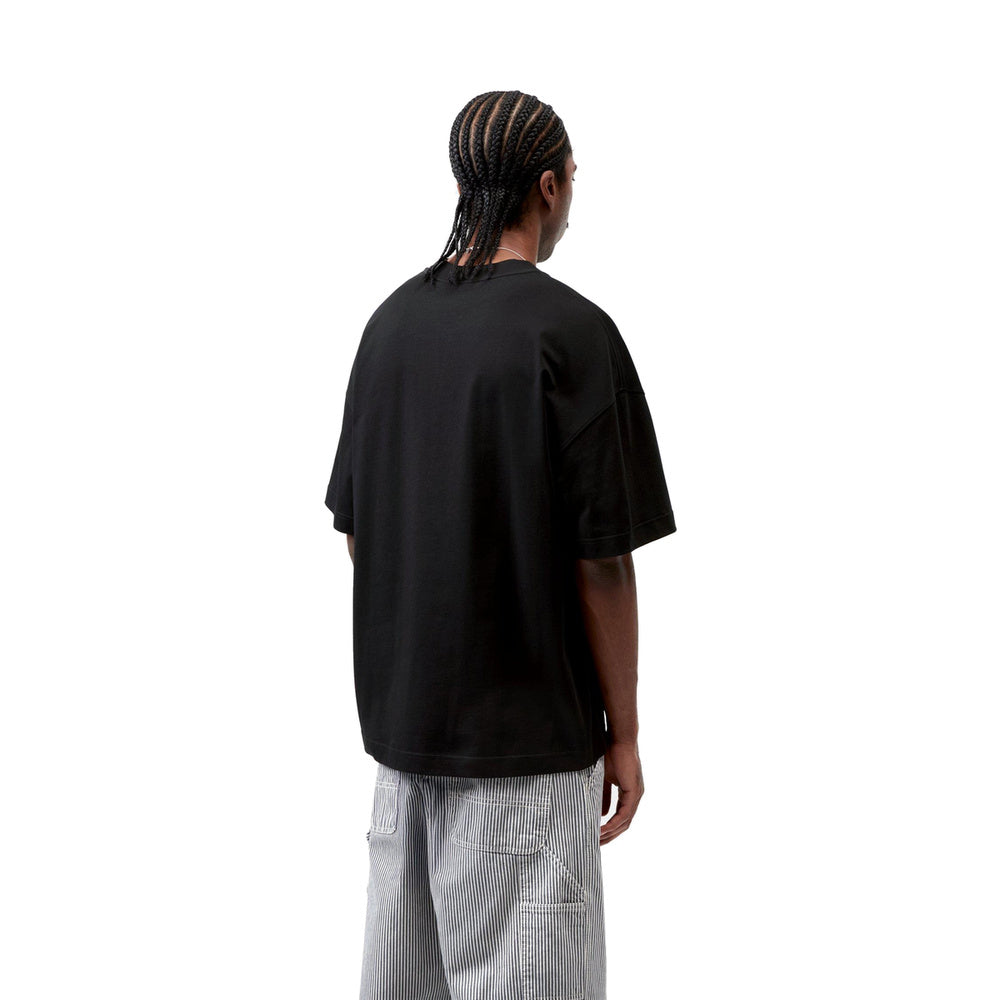 T-shirt Carhartt WIP S/S Link Script T-Shirt Black / White – indossata vista posteriore