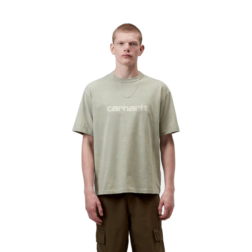 T-shirt Carhartt WIP S/S Painter T-Shirt Shady Green Destroy Wash Splatter – indossata vista frontale