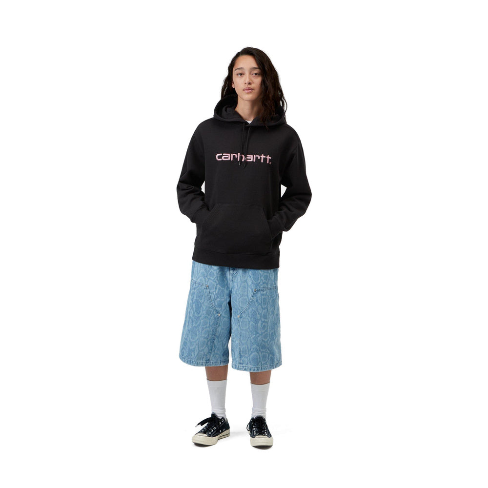 Felpa con cappuccio Carhartt WIP W' Hooded Carhartt Sweatshirt Black / Hortensia – indossata figura intera