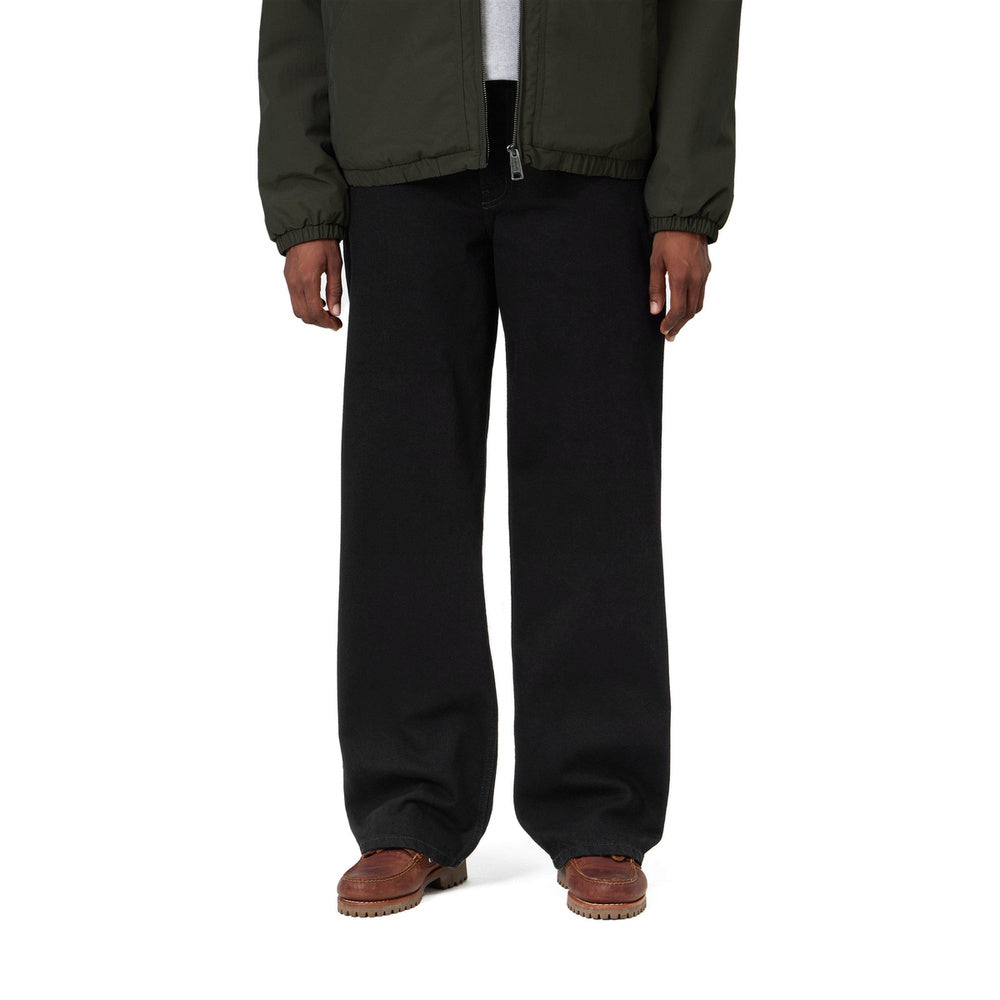 Jeans Carhartt WIP W' Lavine Pant Black Rinsed – indossati vista frontale