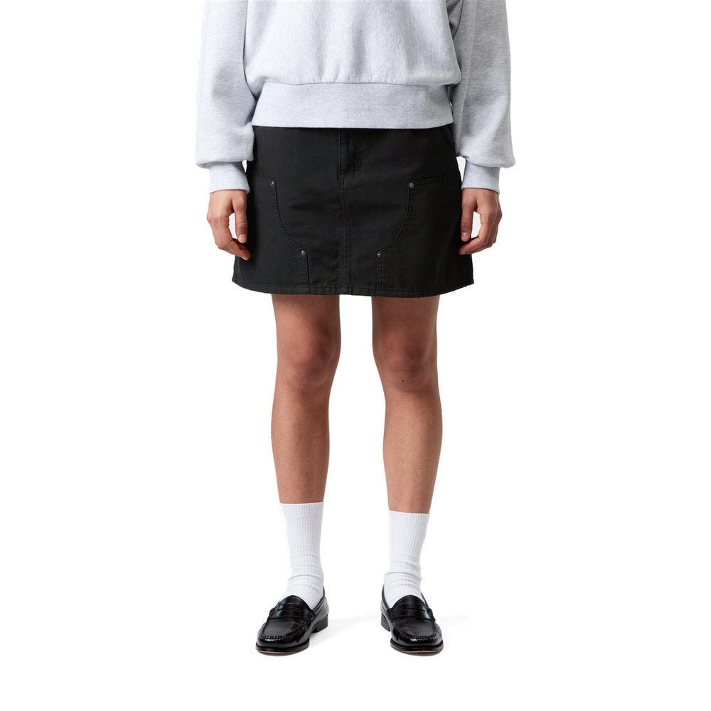 Gonna Carhartt WIP W' Maeve Double Knee Skirt Black Stone Washed – indossata vista frontale