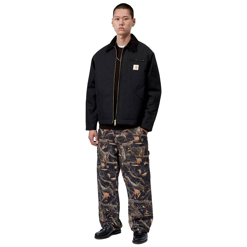 Giacca Carhartt WIP OG Detroit Jacket (Winter) Black / Black, Rigid – indossata figura intera