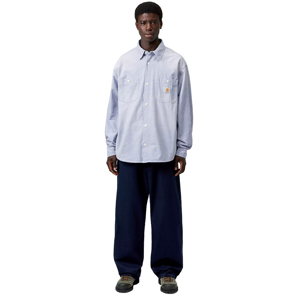 Camicia Carhartt WIP L/S Painter Shirt Blue / Worn Used, Splatter – indossata figura intera