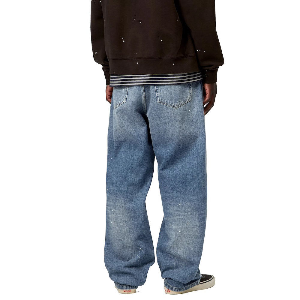 Jeans Carhartt WIP Landon Pant Blue / Destroy Wash, Splatter – indossati vista posteriore