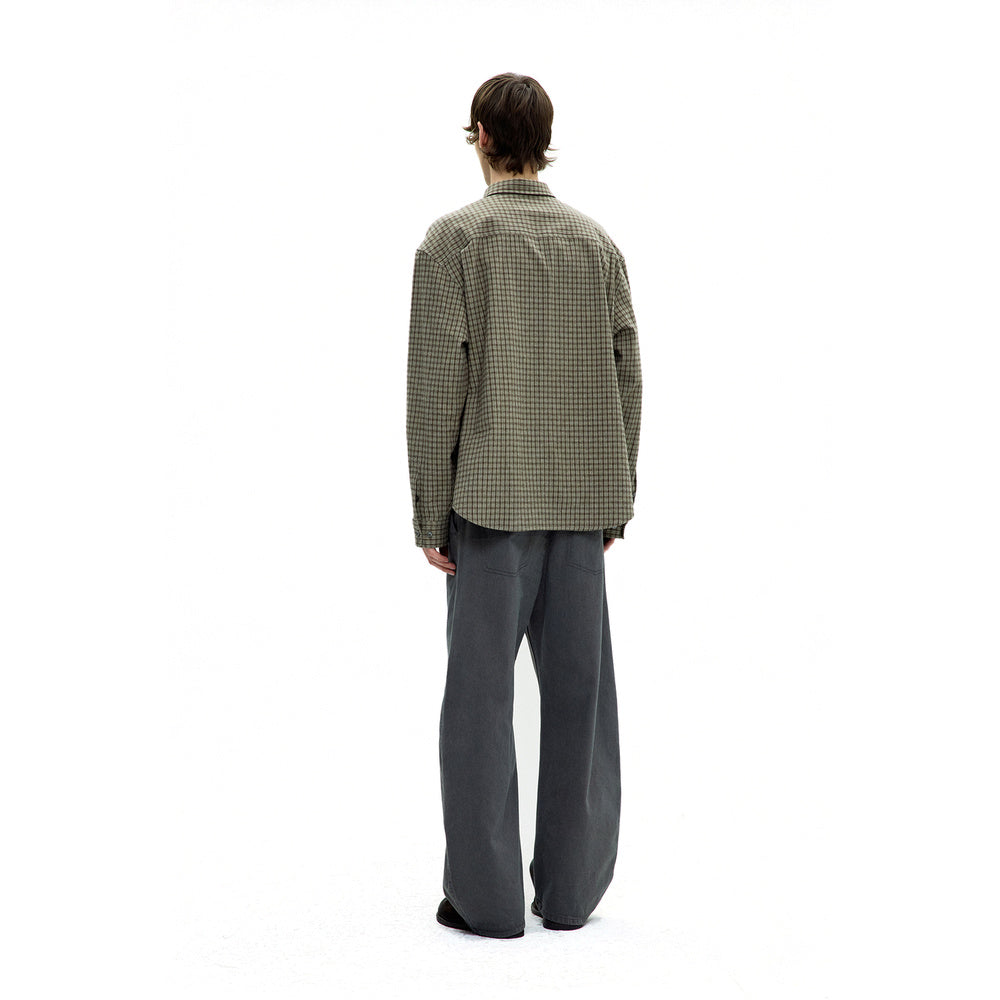 Camicia COOR Gun Club Check Shirt Sand Green – indossata vista posteriore