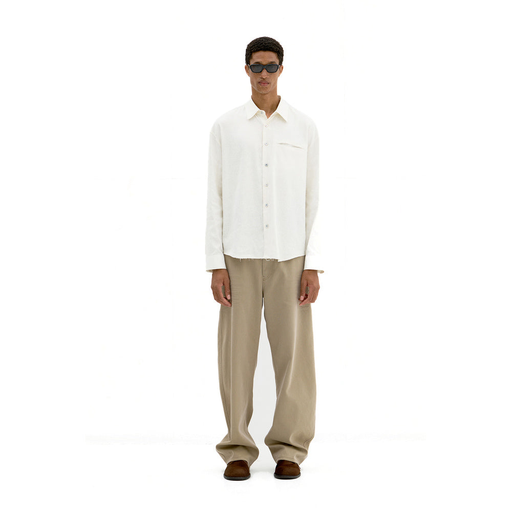 Camicia COOR Linen Silk Cutted Shirt Ivory – indossata vista frontale