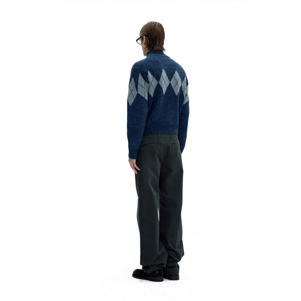 Pantaloni COOR Relaxed Cotton Washed Chino Pants Dark Navy – indossati vista posteriore