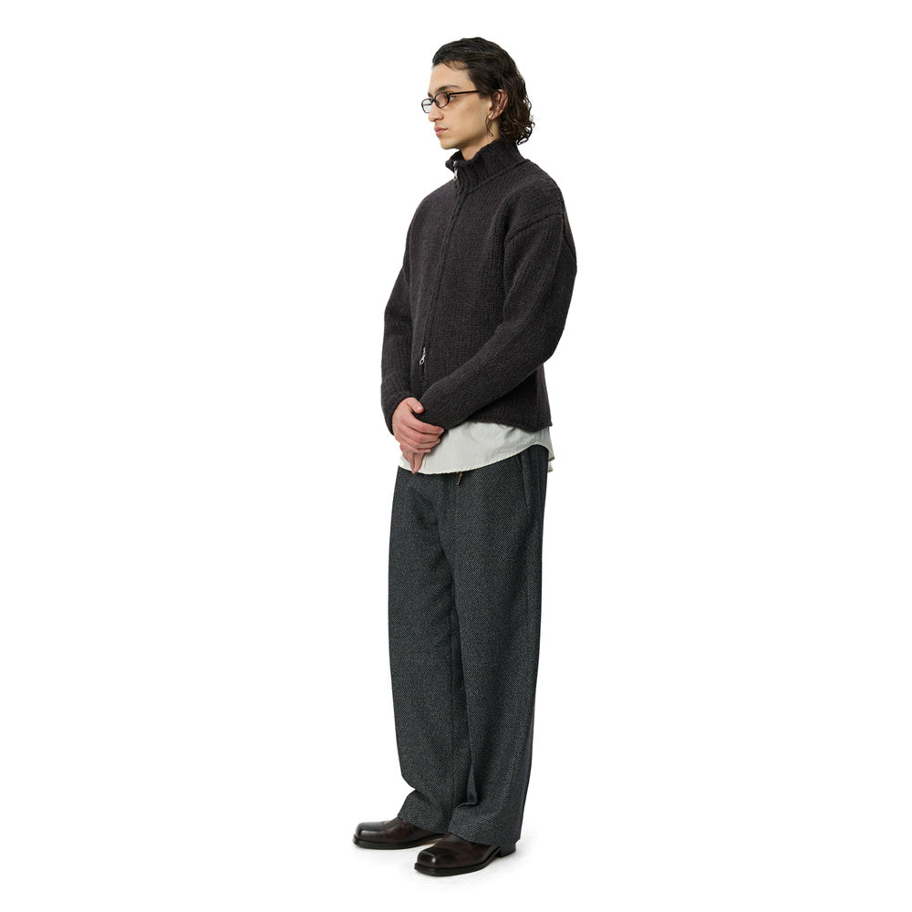 Cardigan mfpen Members Zip Knit Linty Umber – indossato vista laterale