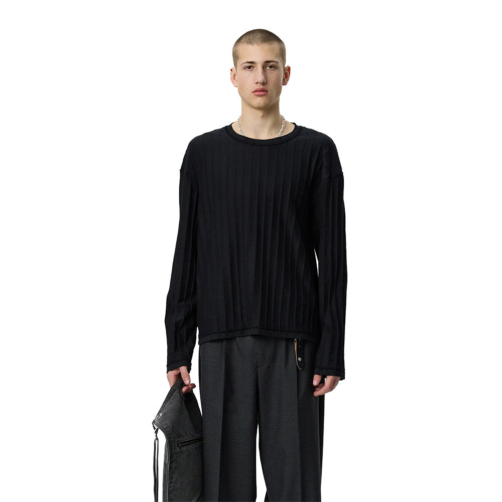 Maglia mfpen Round Neck Sweater Black Inverted Ajour Stripe – indossata vista frontale