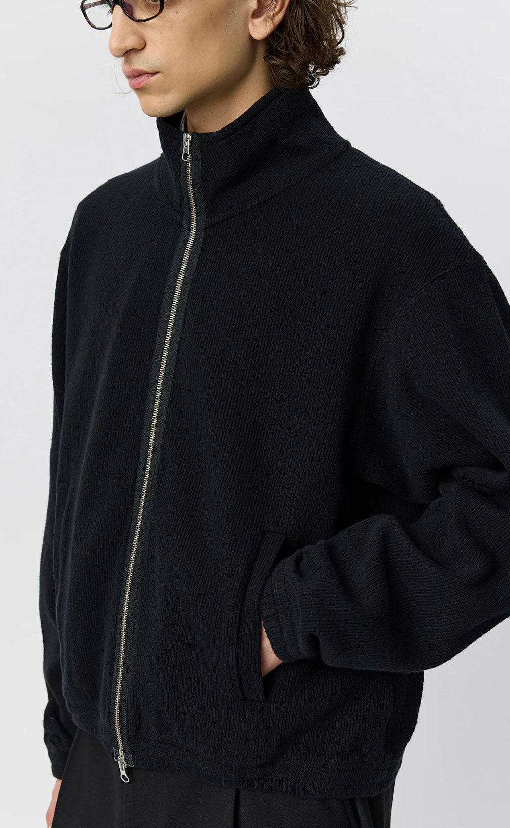 Felpa mfpen Covet Full Zip Black – dettaglio del collo